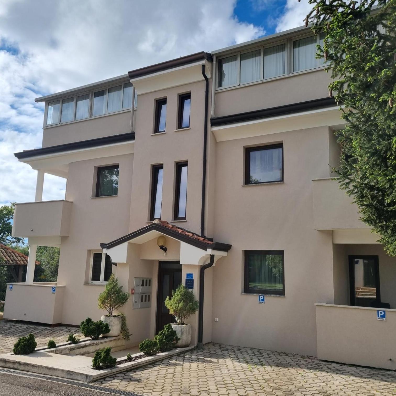 Apartments Krizine 우마그 외부 사진